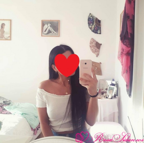 Camshow med riktig nymf + 2 girls cam –
